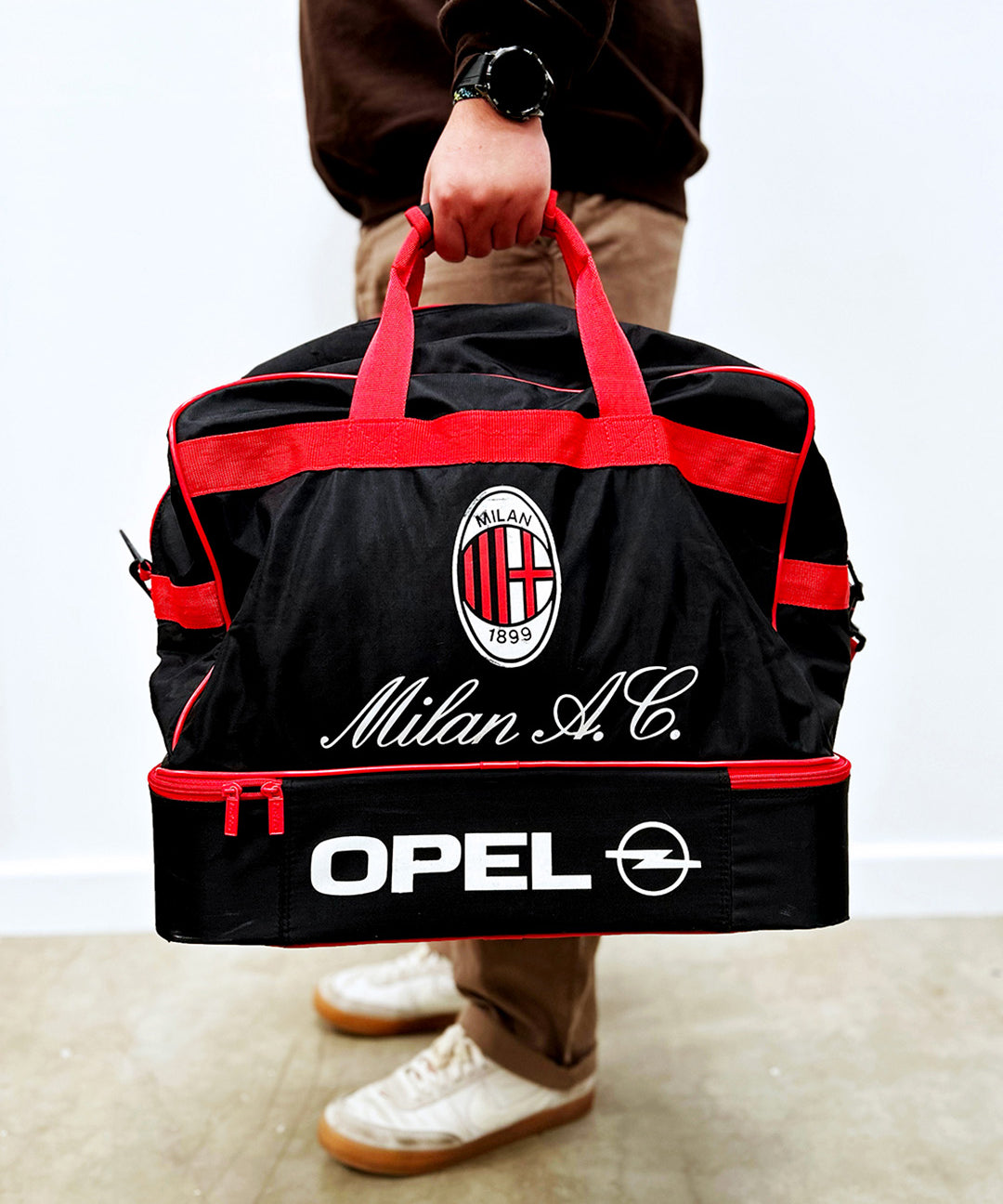 cult kits | just dropped , AC Milan , Milan , San Siro , Opel Kit Bag , Serie A , Player Issued , rare football shirt , soccer jersey , retro , classic football shirts.