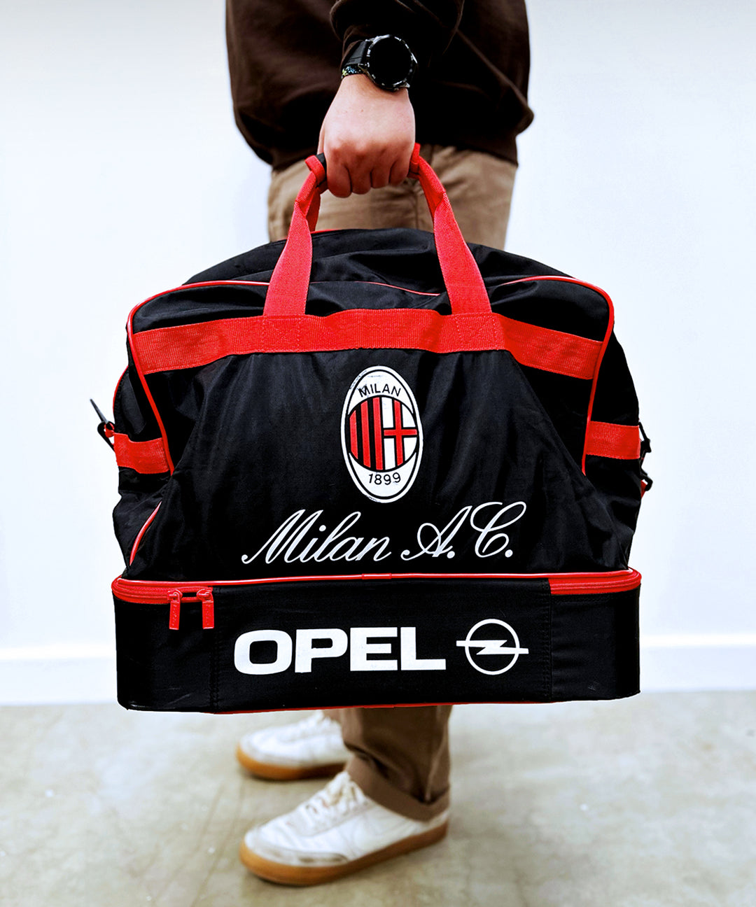 cult kits | just dropped , AC Milan , Milan , San Siro , Opel Kit Bag , Serie A , Player Issued , rare football shirt , soccer jersey , retro , classic football shirts.