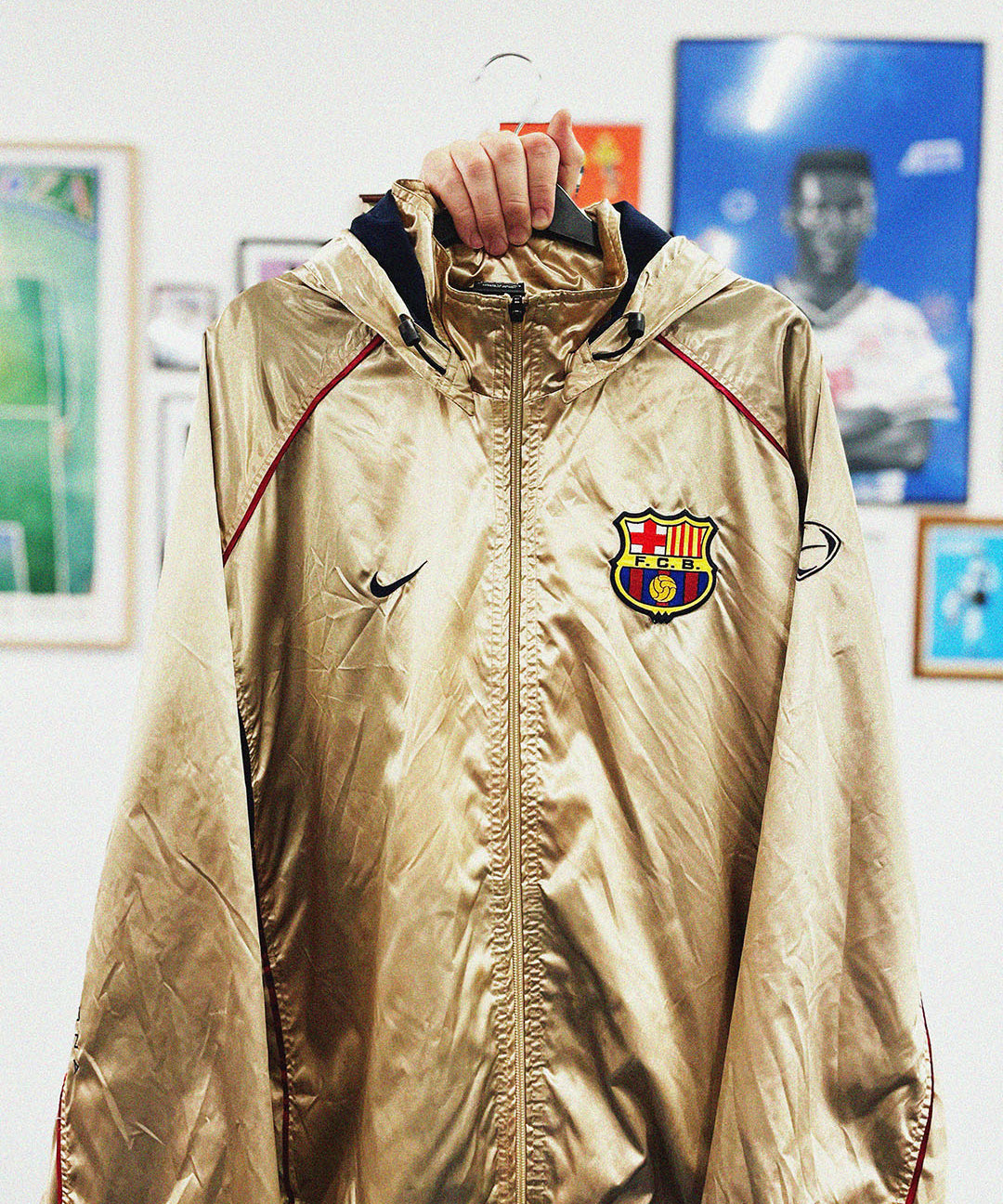 cult kits | just dropped , Barcelona , nike , Hooded track jacket , La Liga , rare football shirt , soccer jersey , retro , classic football shirts.