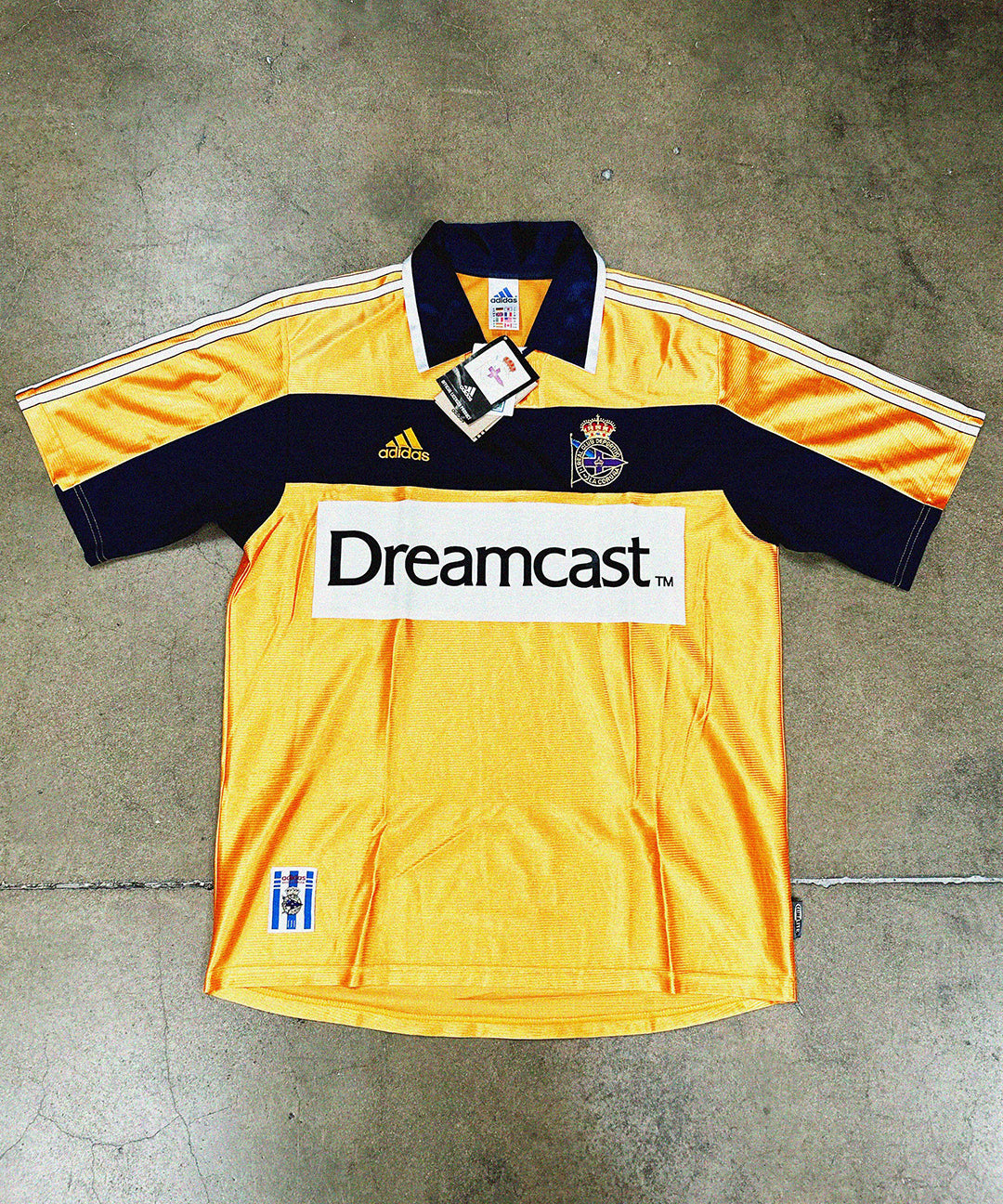 Cult Kits |  Deportivo , adidas , Dreamcast sponsor , away shirt , 1998/99 , short sleeve , Football shirts , Retro , Soccer Jersey, Classic football shirts , Classic soccer jersey , Vintage football shirt , cult kits , festival fits , unique football shirts