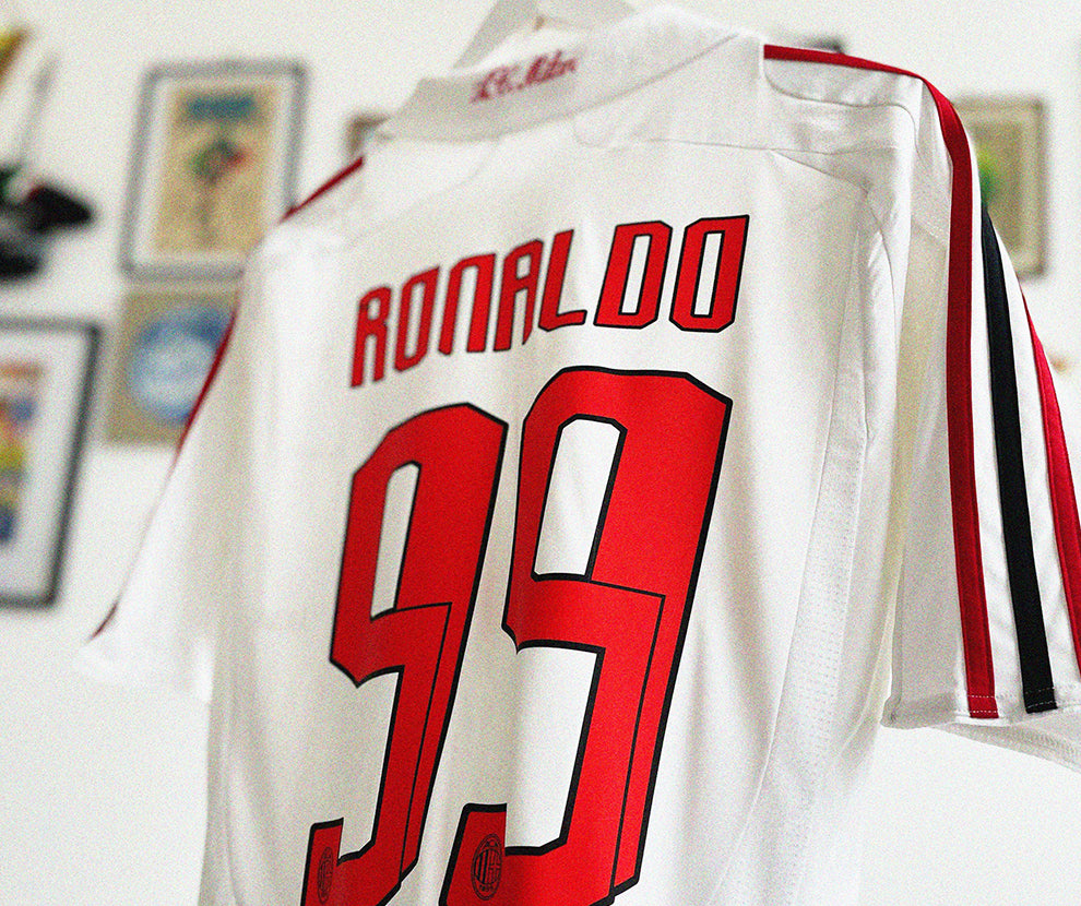 cult kits new in collection classic & retro football shirts ac milan ronaldo away