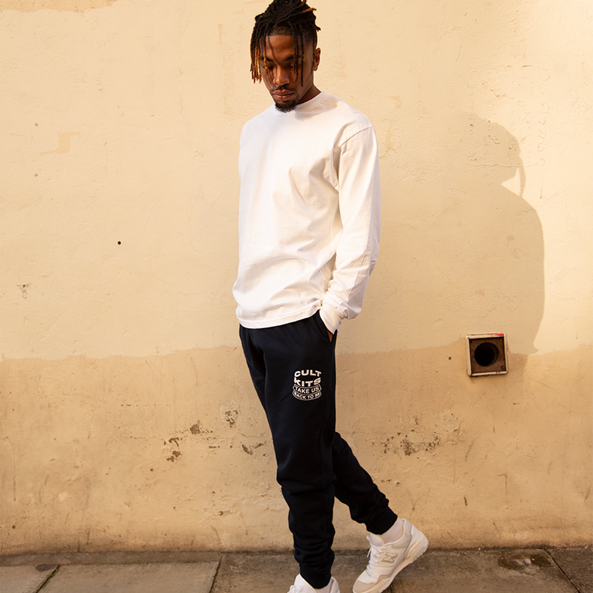 Shop 1998 CULT KITS JOGGERS 'ENGLAND' (MULTIPLE SIZES) DREAMERS, classic football shirts, vintage football shirts & retro soccer jerseys at Cult Kits