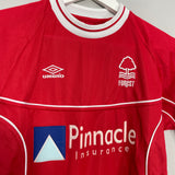 2000/02 NOTTINGHAM FOREST HOME SHIRT (S.KIDS) UMBRO