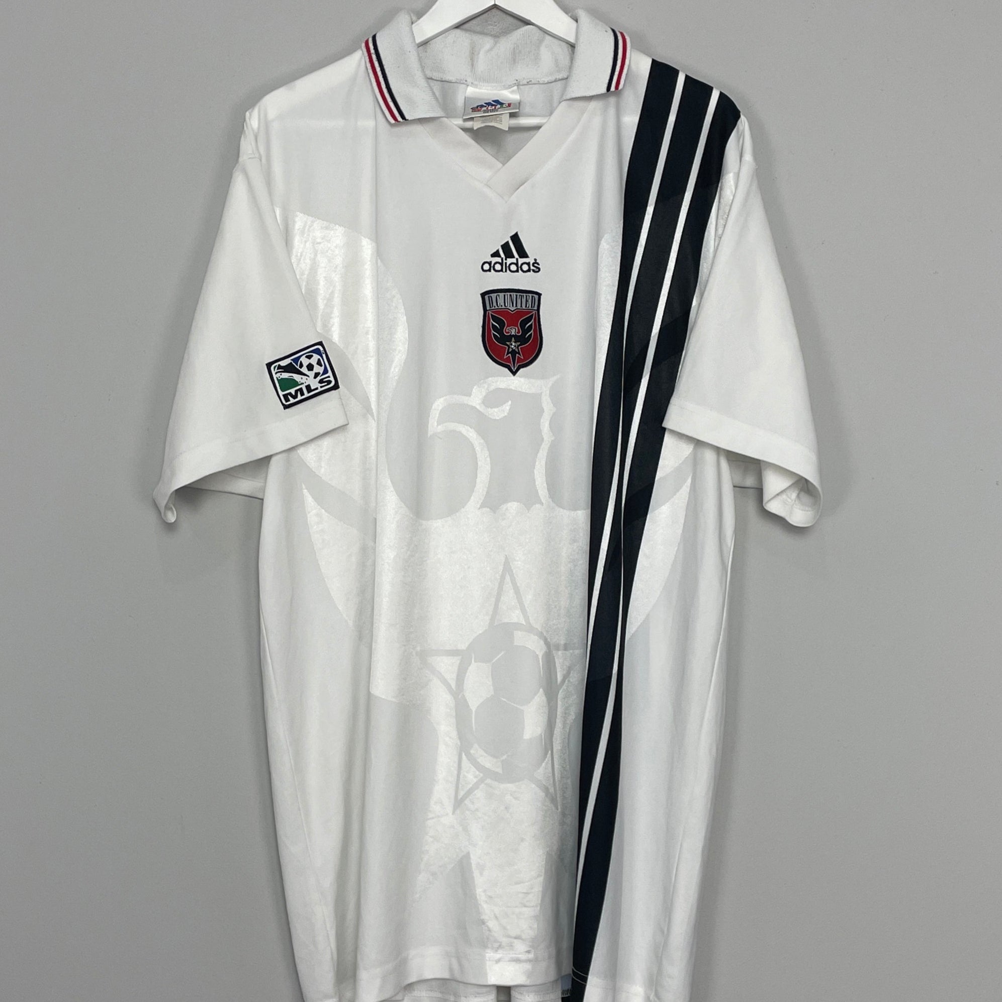 Shop 1999/00 DC UNITED AWAY SHIRT (XL) ADIDAS, classic football shirts, vintage football shirts & retro soccer jerseys at Cult Kits