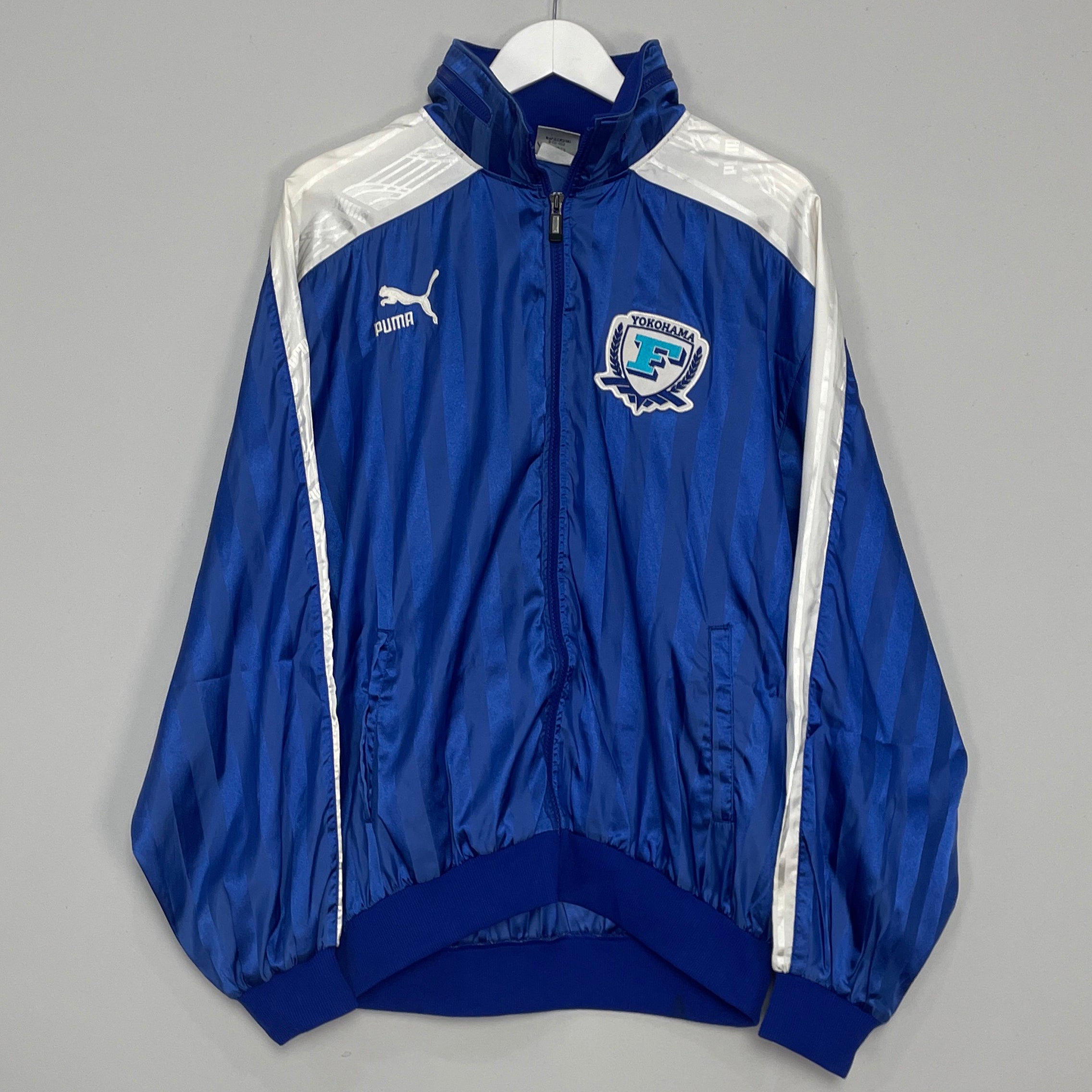 Shop 1998/00 YOKOHAMA FLUGELS JACKET (L) PUMA, classic football shirts, vintage football shirts & retro soccer jerseys at Cult Kits