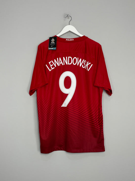 Image of the Poland Lewandowski shirt from the 2016/17 season
