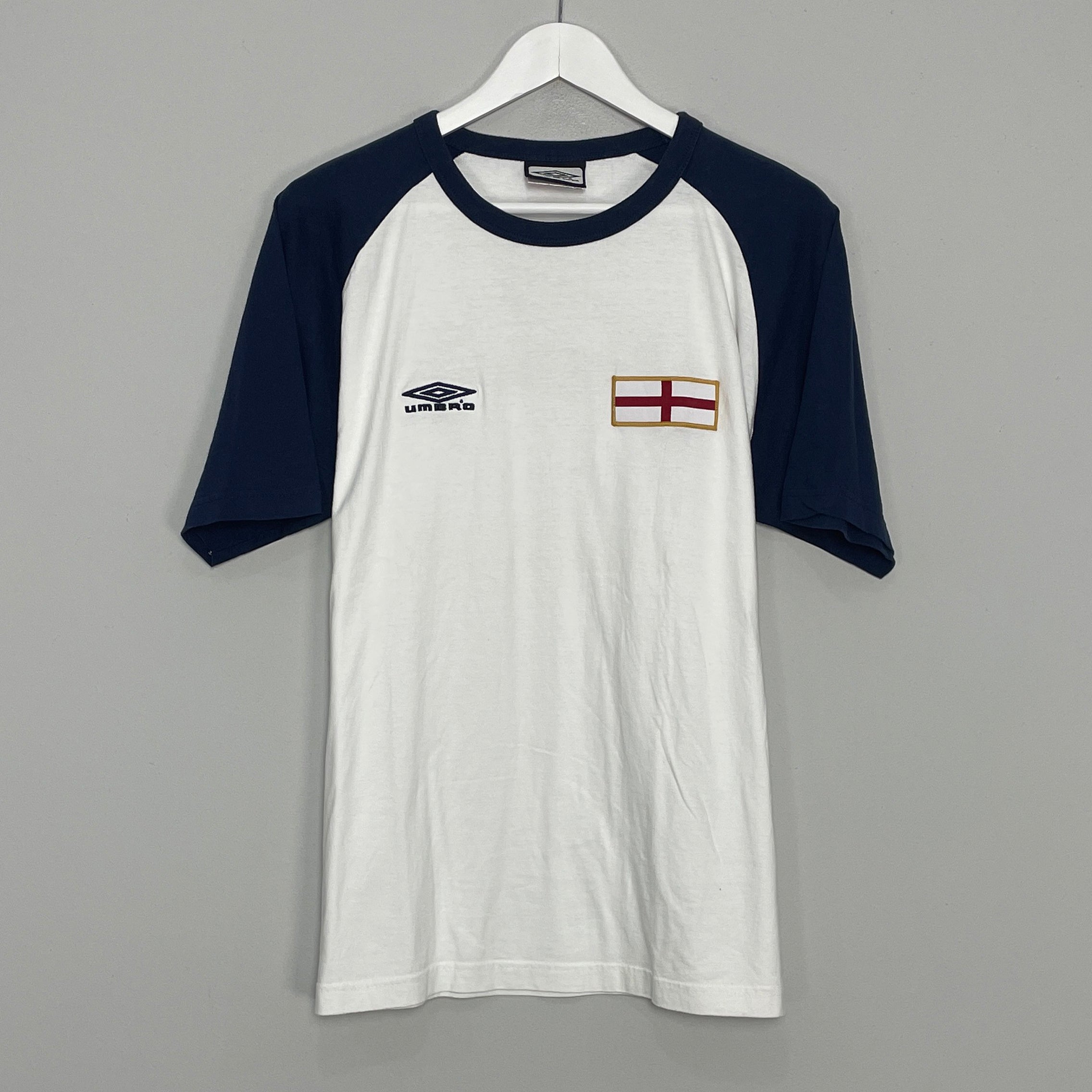Shop 2002/04 ENGLAND TRAINING (L) UMBRO, classic football shirts, vintage football shirts & retro soccer jerseys at Cult Kits
