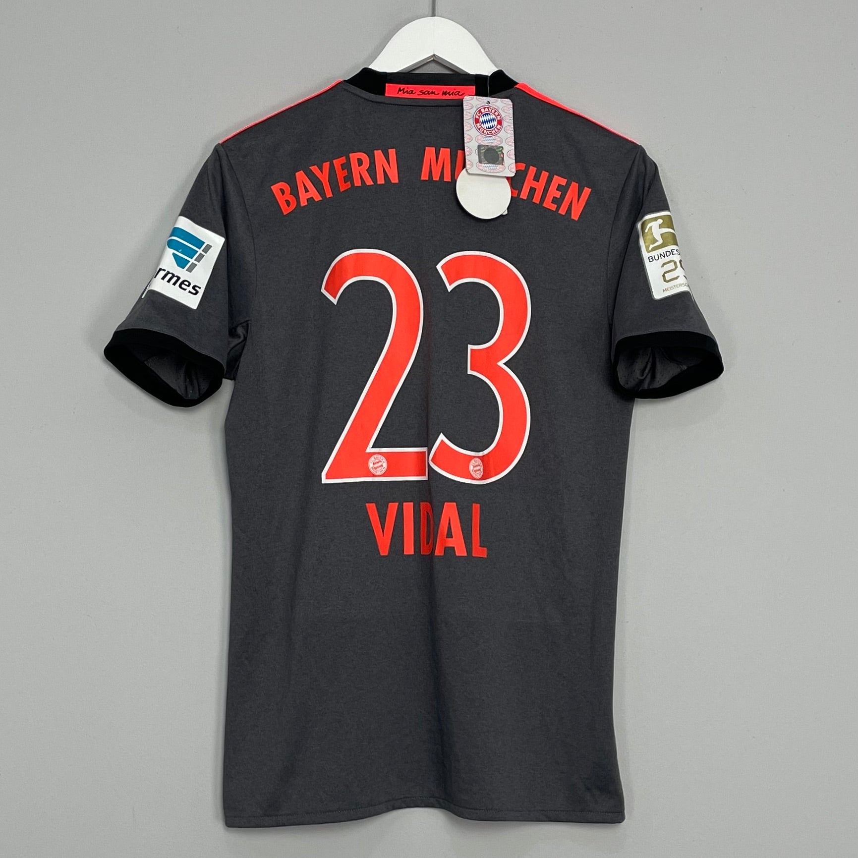 Shop 2016/17 BAYERN MUNICH VIDAL #23 *BNWT* AWAY SHIRT (S) ADIDAS, classic football shirts, vintage football shirts & retro soccer jerseys at Cult Kits