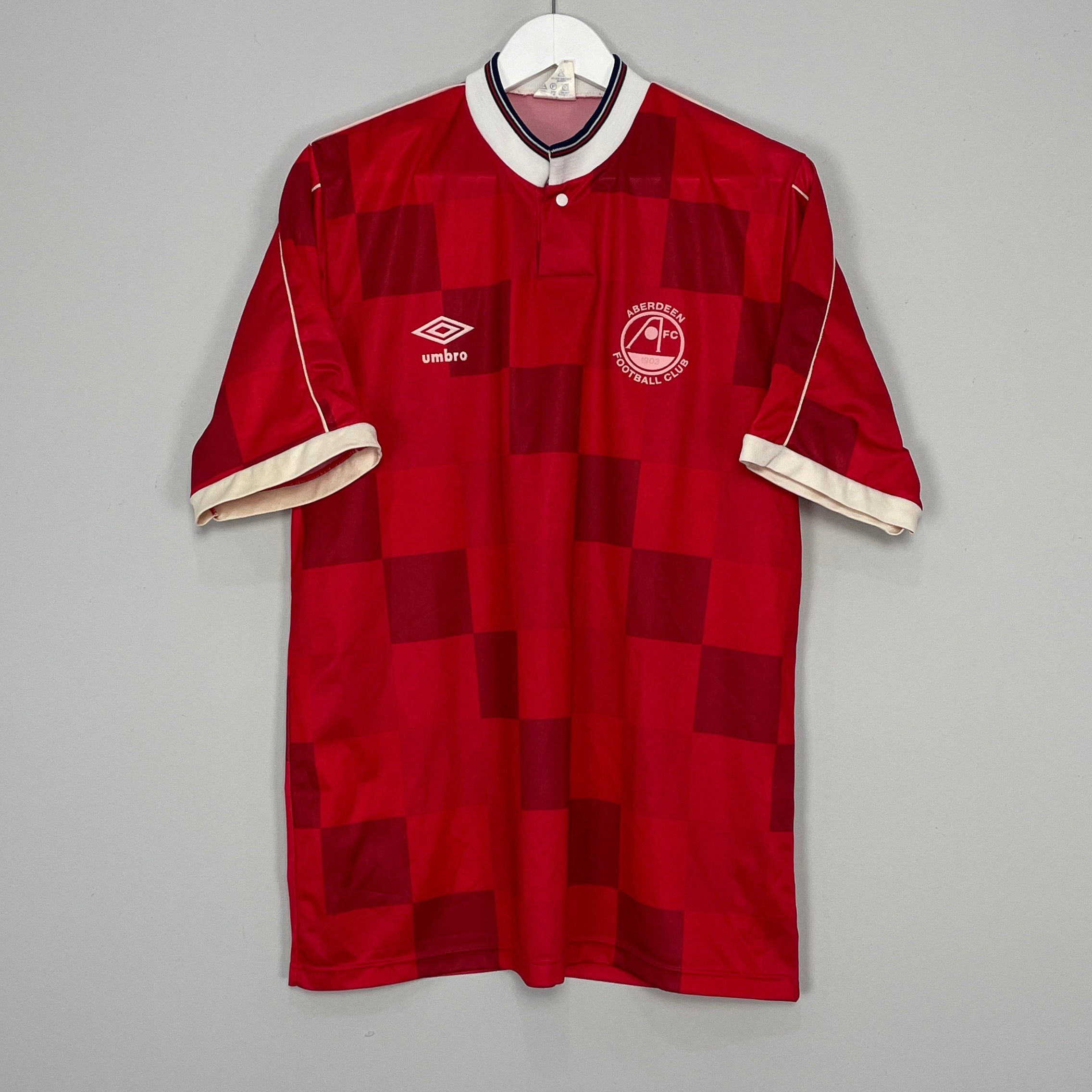 Shop 1987/88 ABERDEEN HOME SHIRT (L) UMBRO, classic football shirts, vintage football shirts & retro soccer jerseys at Cult Kits