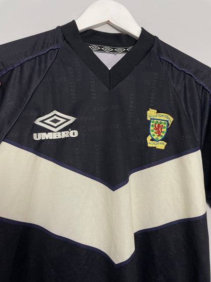 1999/00 SCOTLAND TRAINING SHIRT (Y) UMBRO