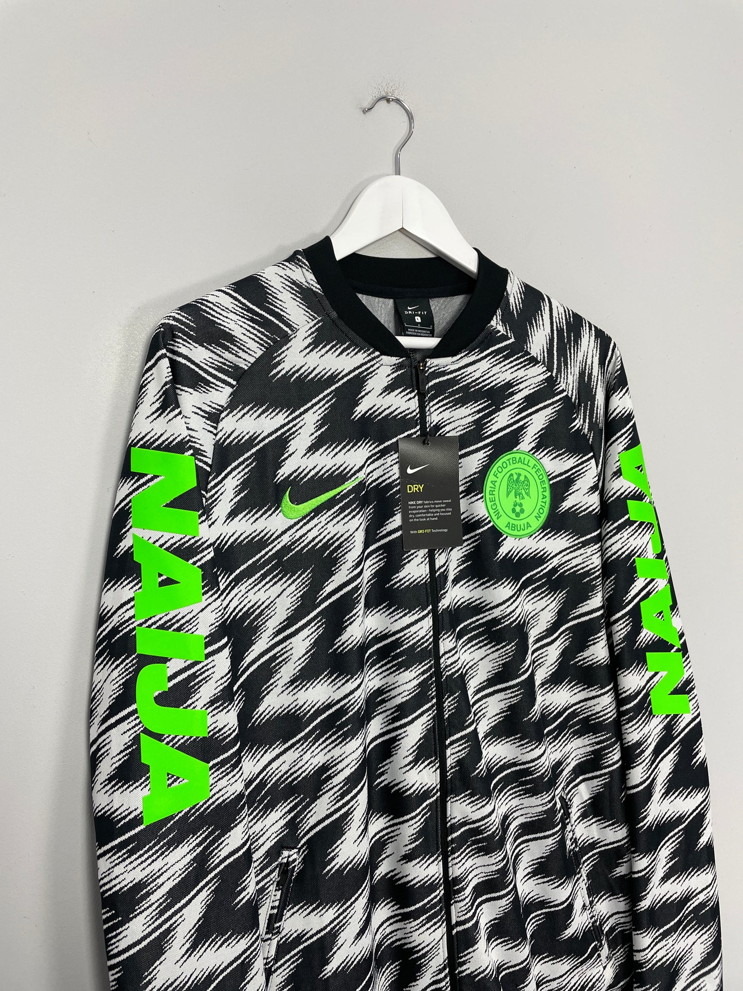 2018/19 NIGERIA *BNWT* NIKE JACKET (L) NIKE