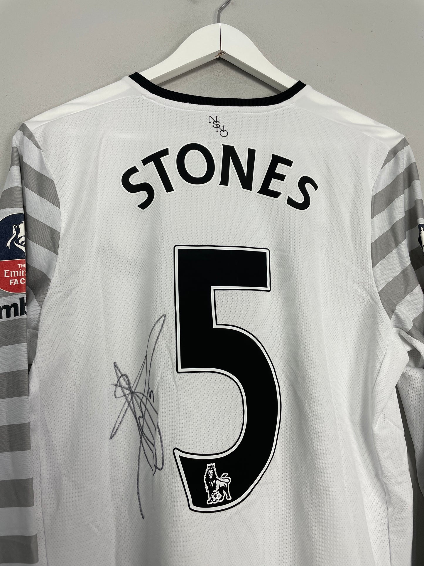 2015/16 EVERTON STONES #5 *MATCH ISSUE + SIGNED* L/S CUP AWAY SHIRT (M) UMBRO