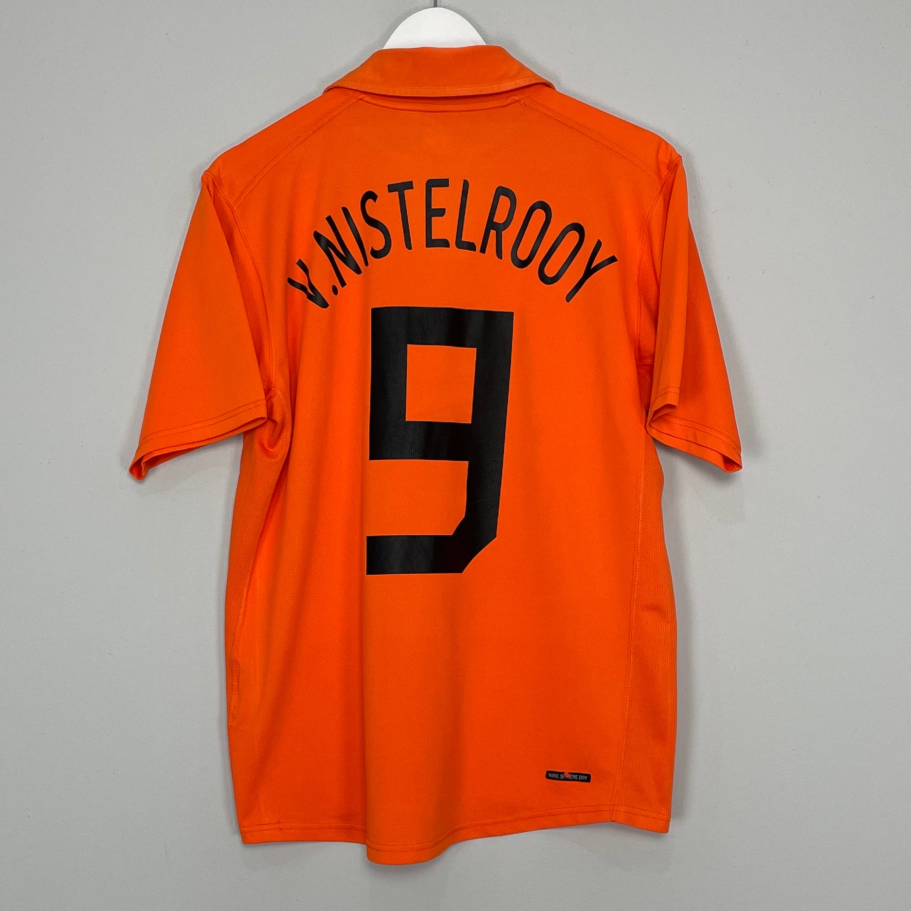 Shop 2006/08 NETHERLANDS VAN NISTELROOY #9 HOME SHIRT (M) NIKE, classic football shirts, vintage football shirts & retro soccer jerseys at Cult Kits