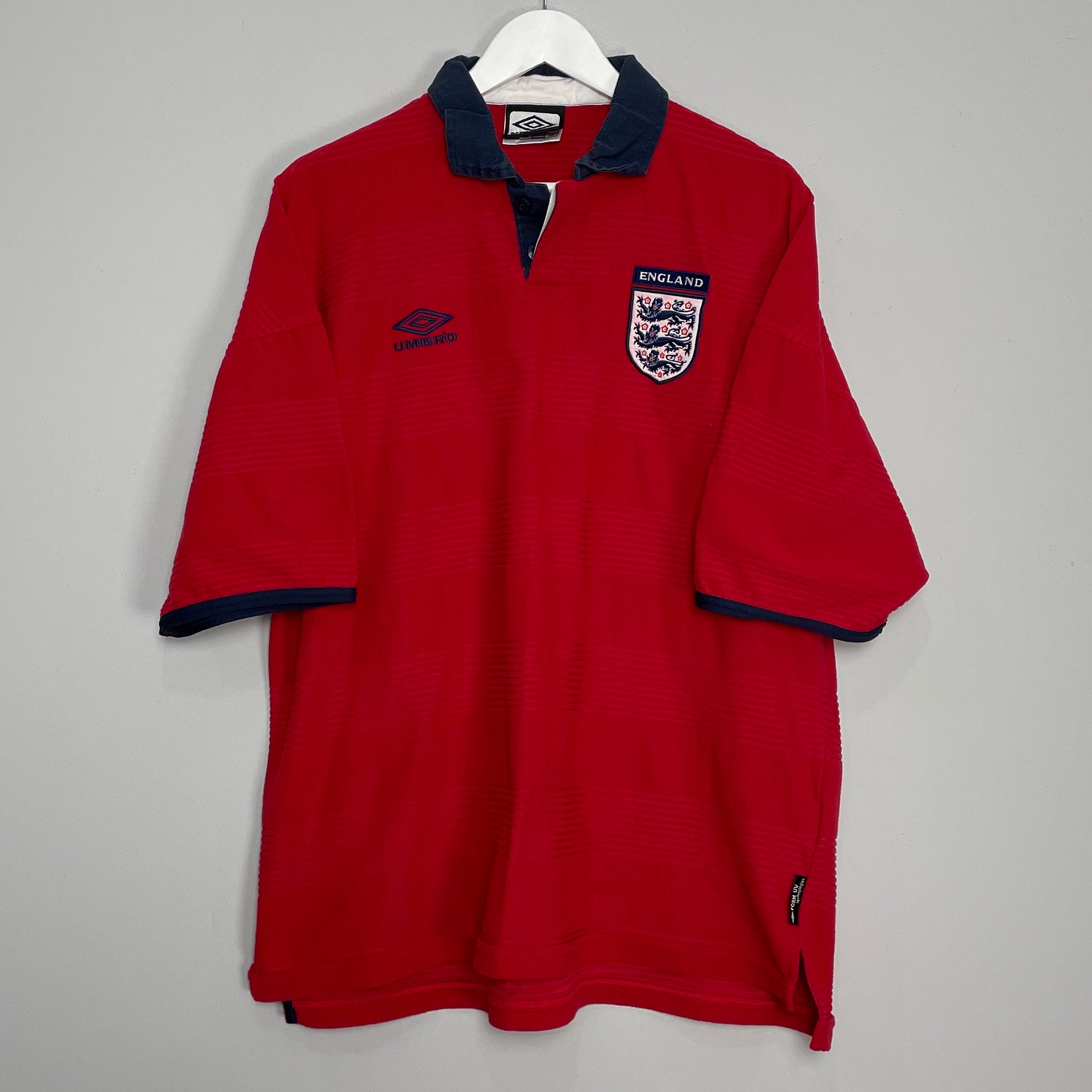 Shop 1999/01 ENGLAND AWAY SHIRT (XXL) UMBRO, classic football shirts, vintage football shirts & retro soccer jerseys at Cult Kits