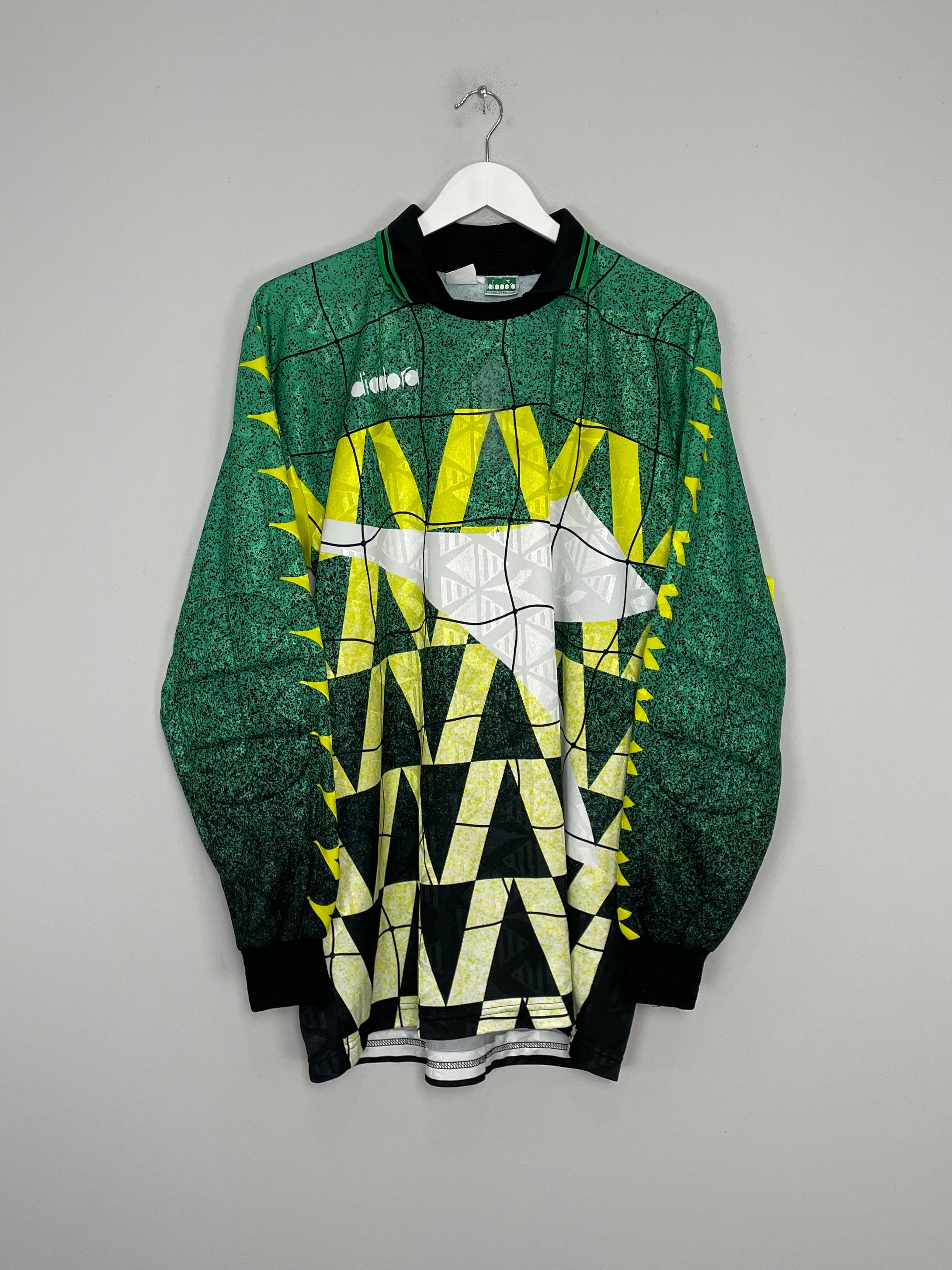 Shop 1996/97 DIADORA TEMPLATE GK SHIRT (L), classic football shirts, vintage football shirts & retro soccer jerseys at Cult Kits