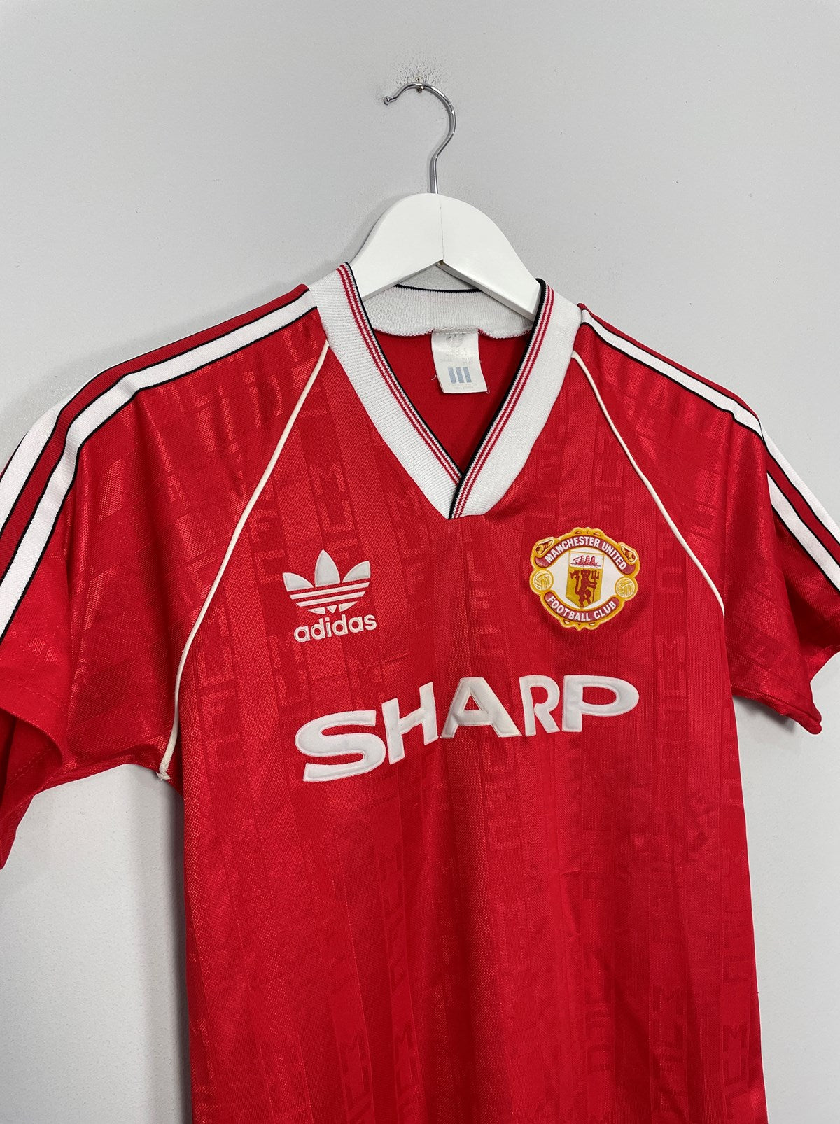 retro adidas man utd shirt