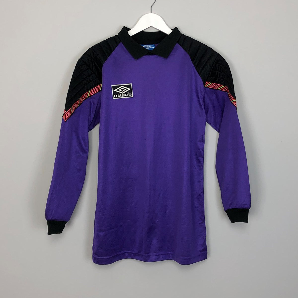 Shop 1988/90 UMBRO #1 GK TEMPLATE SHIRT (L), classic football shirts, vintage football shirts & retro soccer jerseys at Cult Kits