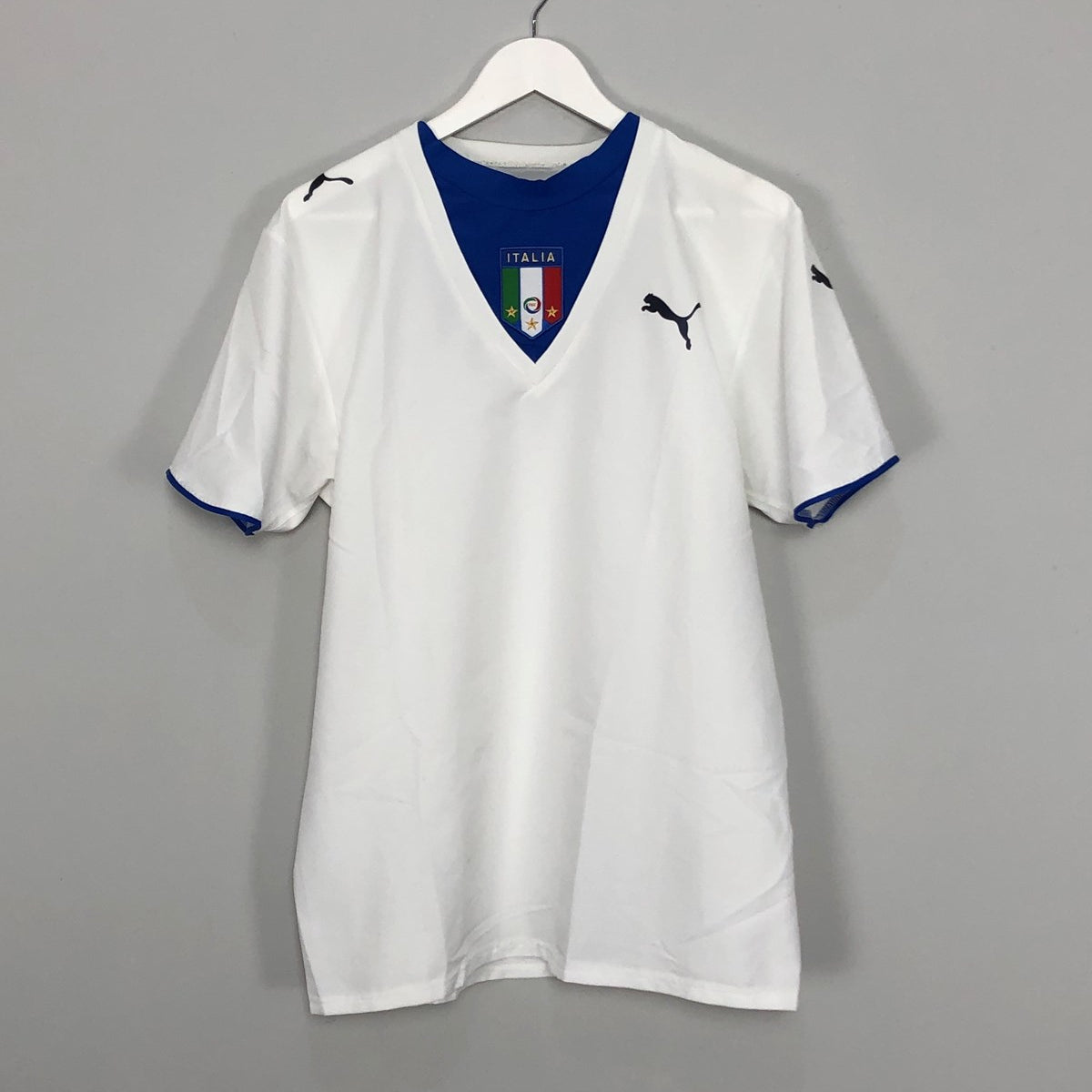Shop 2006/07 ITALY AWAY (M) PUMA, classic football shirts, vintage football shirts & retro soccer jerseys at Cult Kits