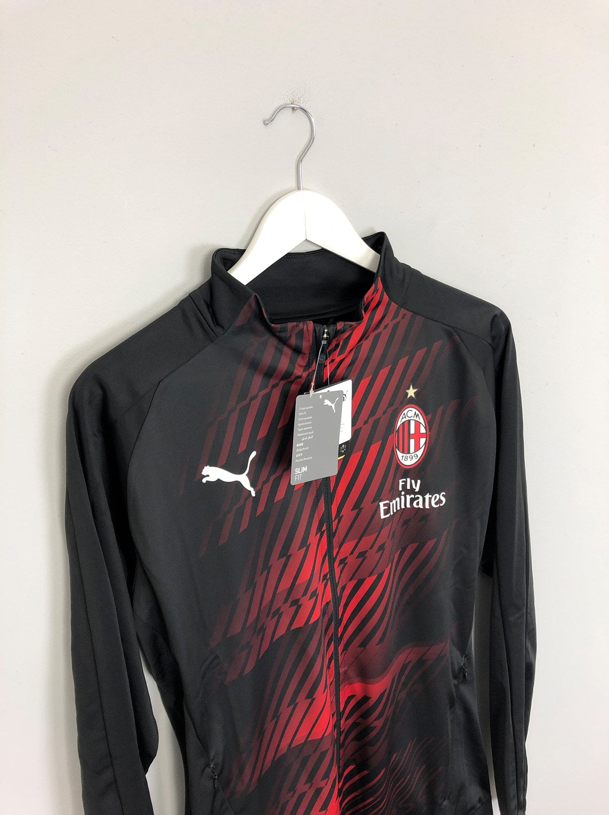 2019/20 AC MILAN *BNWT* BLACK STADIUM JACKET (MULTIPLE SIZES) PUMA