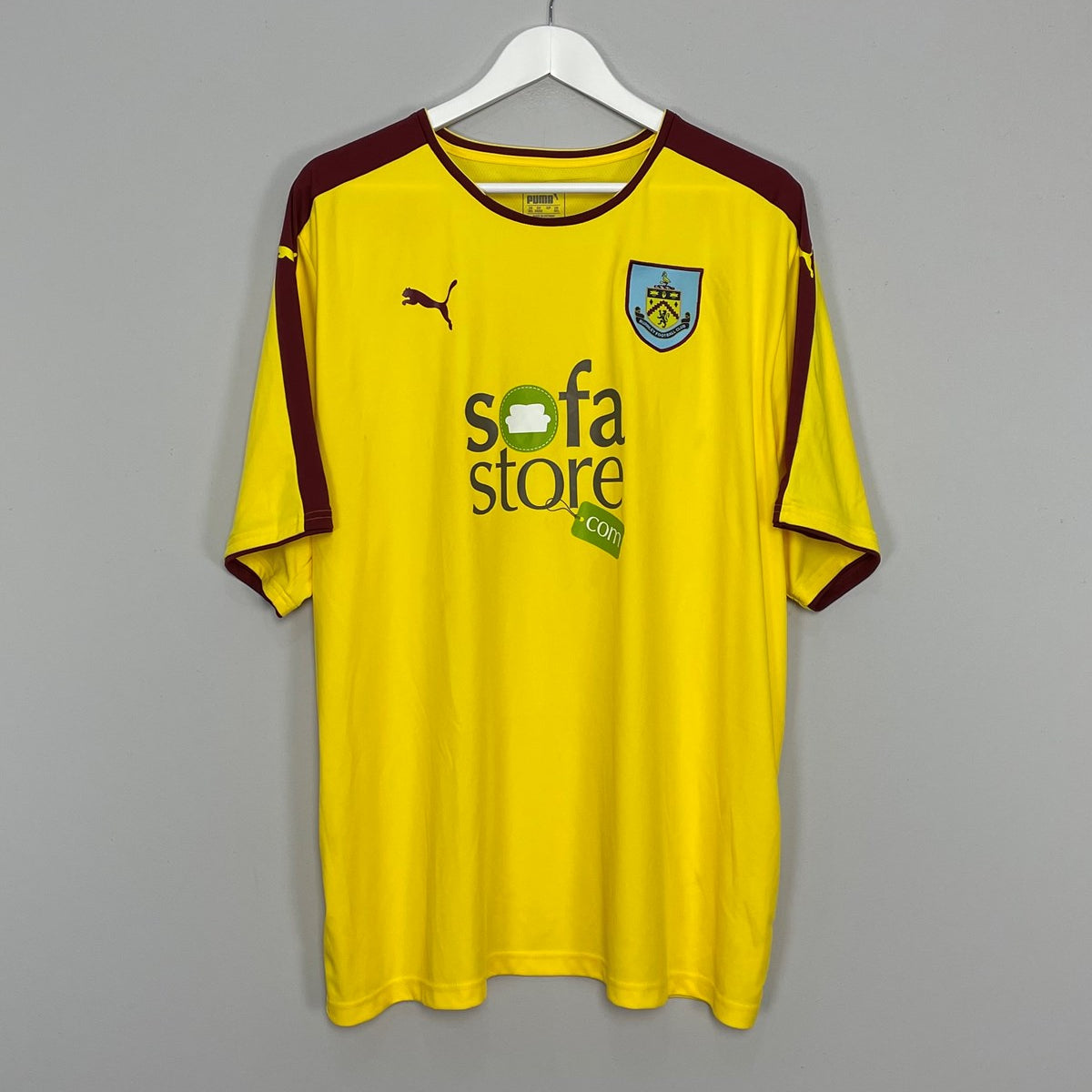 Shop 2015/16 BURNLEY AWAY SHIRT (XXXL) PUMA, classic football shirts, vintage football shirts & retro soccer jerseys at Cult Kits