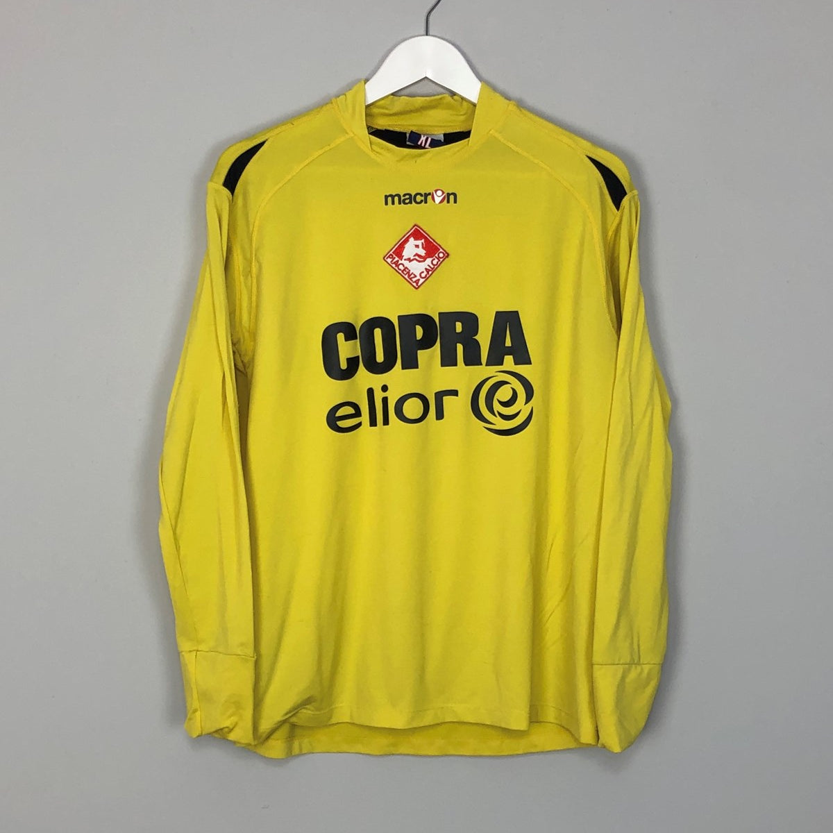 Shop 2005/06 PIACENZA #1 GK SHIRT (XL*) MACRON, classic football shirts, vintage football shirts & retro soccer jerseys at Cult Kits