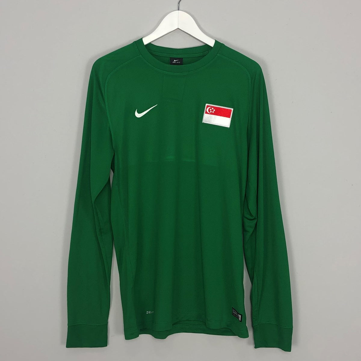 Shop 2012/14 SINGAPORE #25 GK SHIRT (S/M) NIKE, classic football shirts, vintage football shirts & retro soccer jerseys at Cult Kits