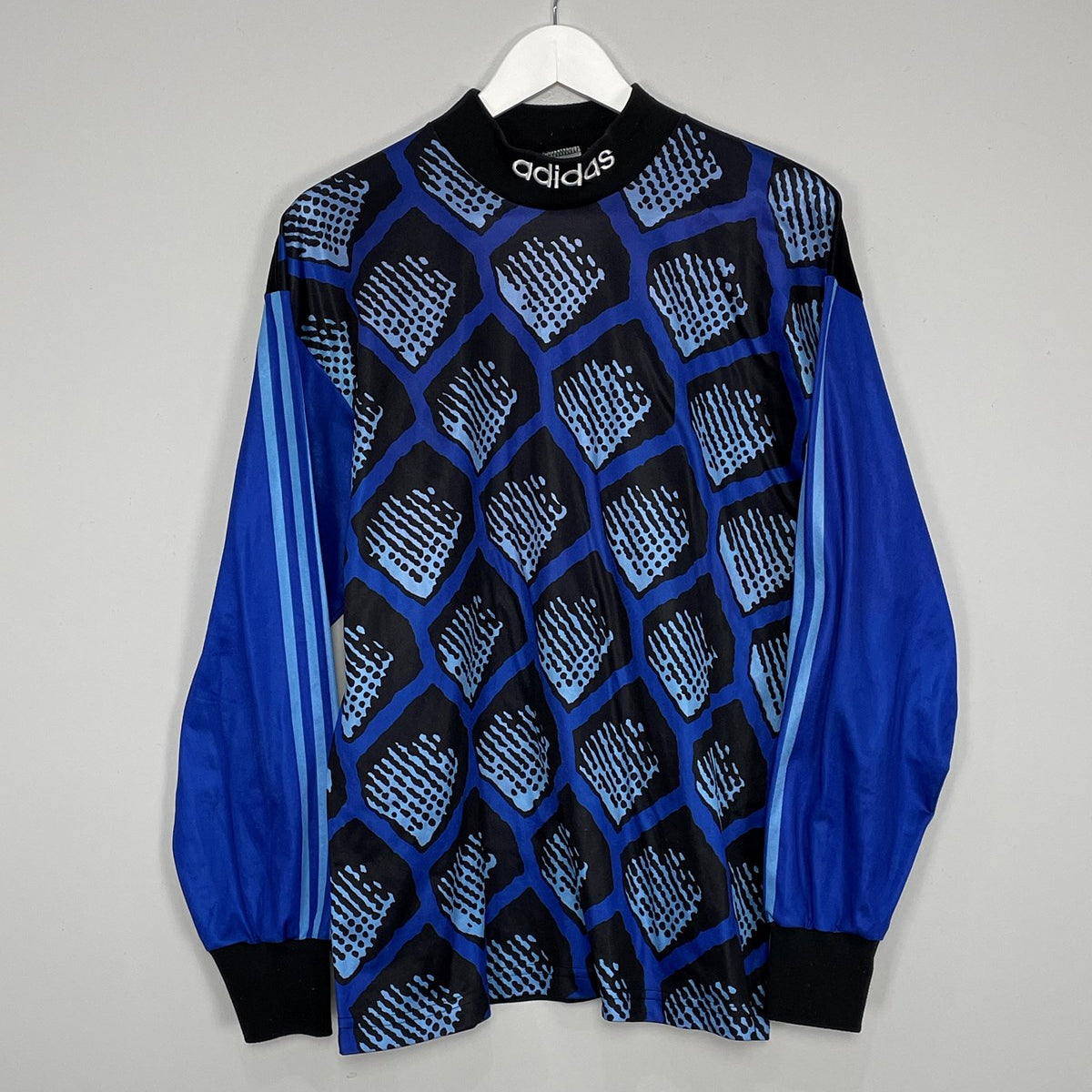 Shop 1995/97 ADIDAS GK TEMPLATE SHIRT (L) ADIDAS, classic football shirts, vintage football shirts & retro soccer jerseys at Cult Kits