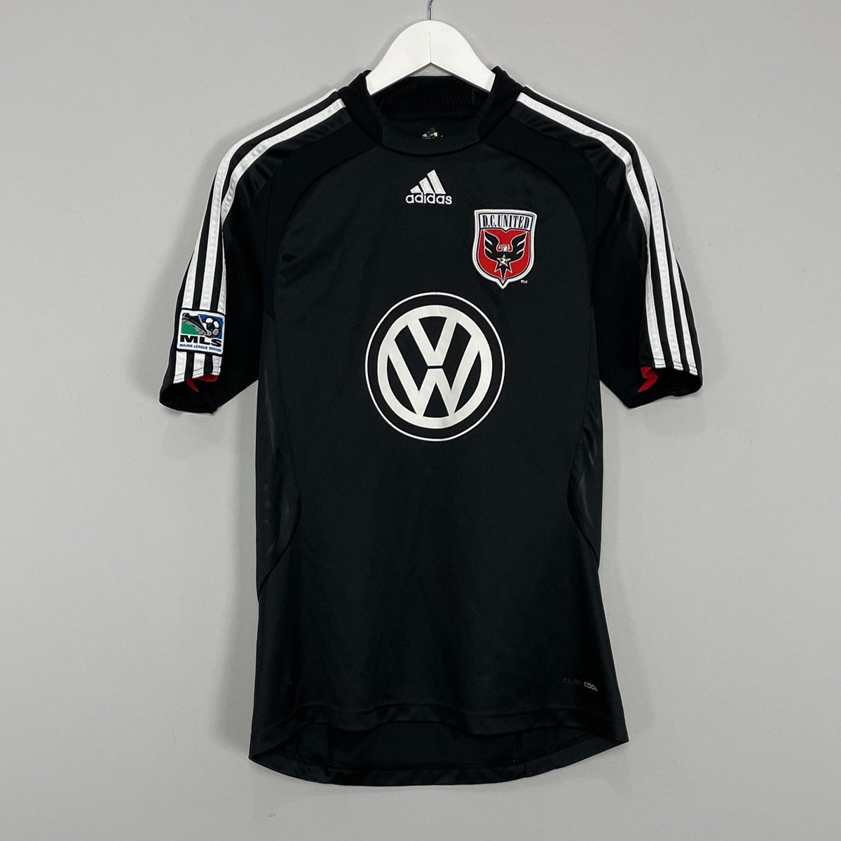Shop 2008/09 DC UNITED HOME SHIRT (S) ADIDAS, classic football shirts, vintage football shirts & retro soccer jerseys at Cult Kits